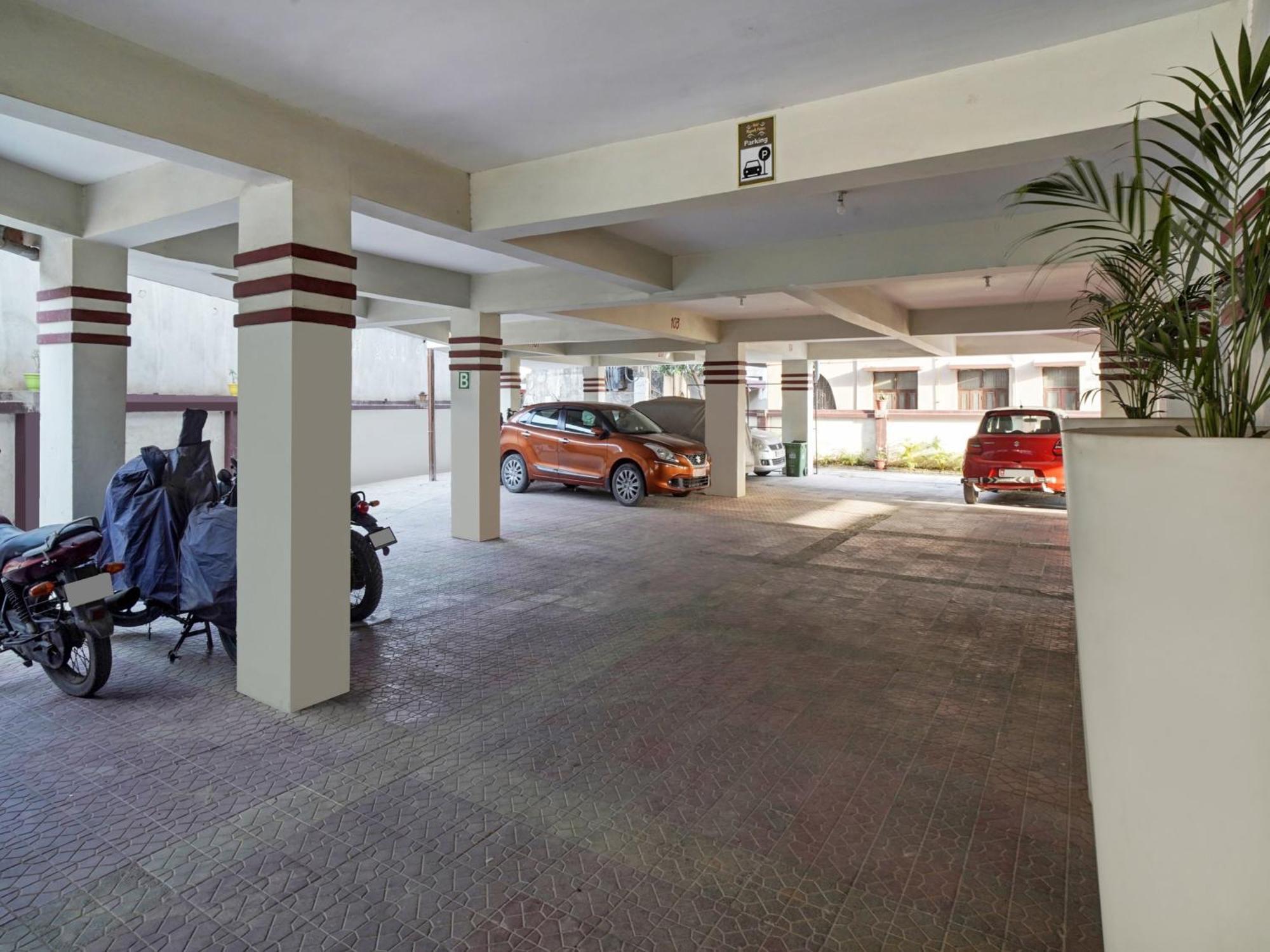 Collection O 47006 Hotel Magadh Palace Danapur Luaran gambar